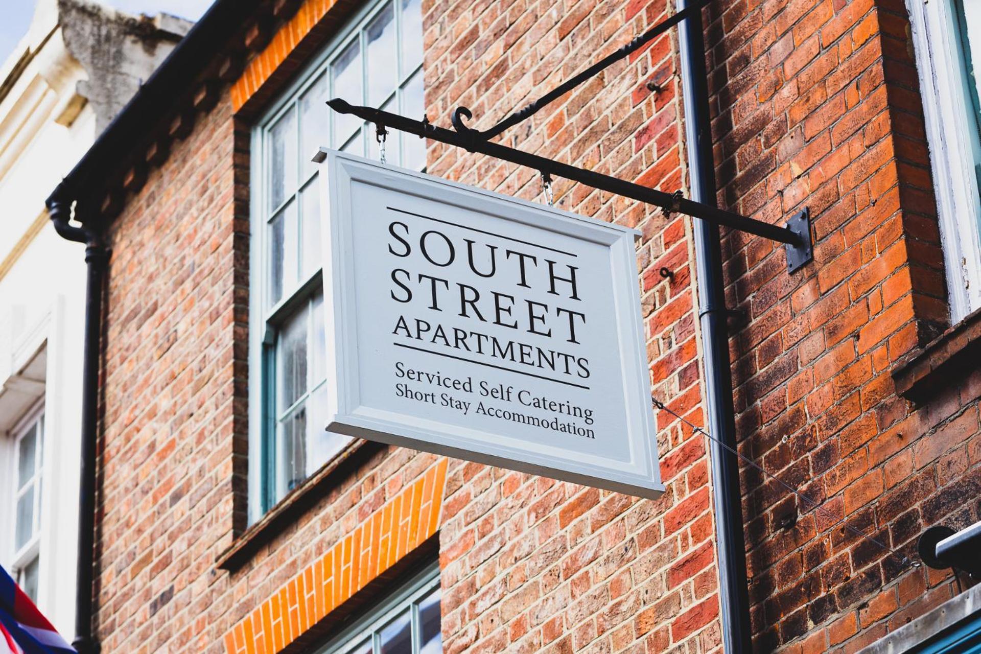 South Street Apartments Τσίτσεστερ Εξωτερικό φωτογραφία